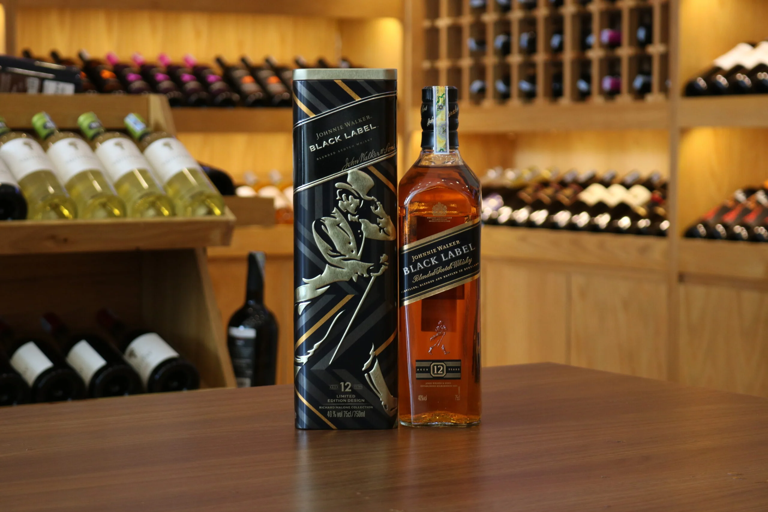 Rượu Johnnie Walker Black Label - Ảnh 2